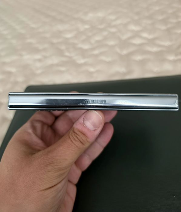 Samsung Galaxy Z Fold 4 256GB / 12GB RAM | Dual Sim