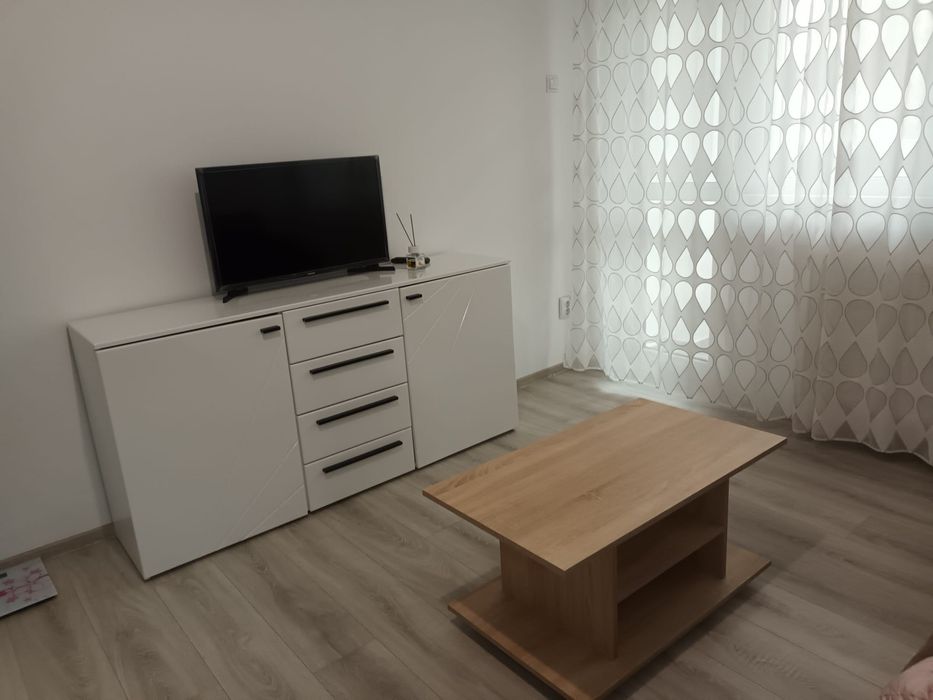 Apartament de închiriat