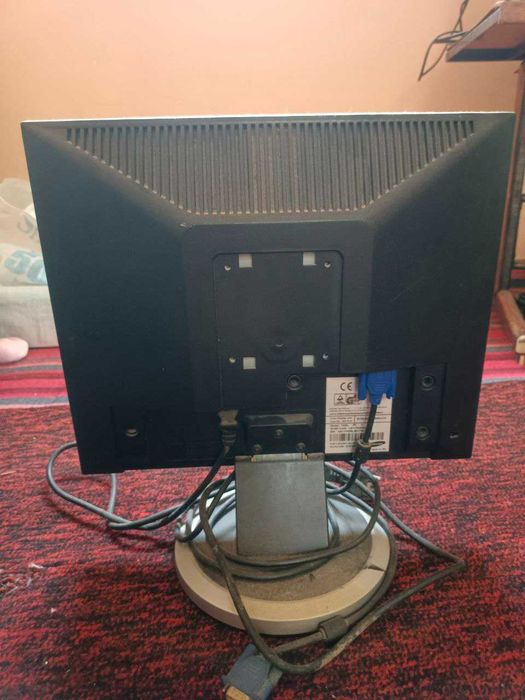 Monitor sotiladi. Samsung