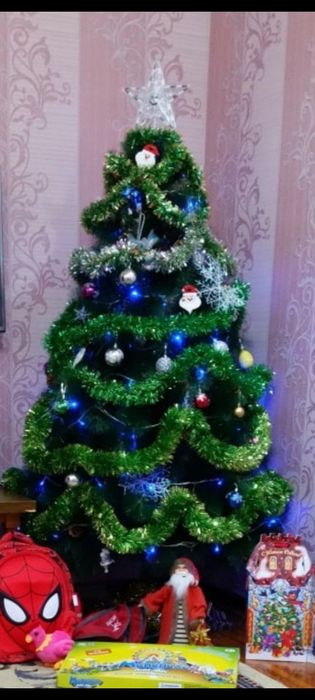 Арча  уйинчоклари билан сотилади