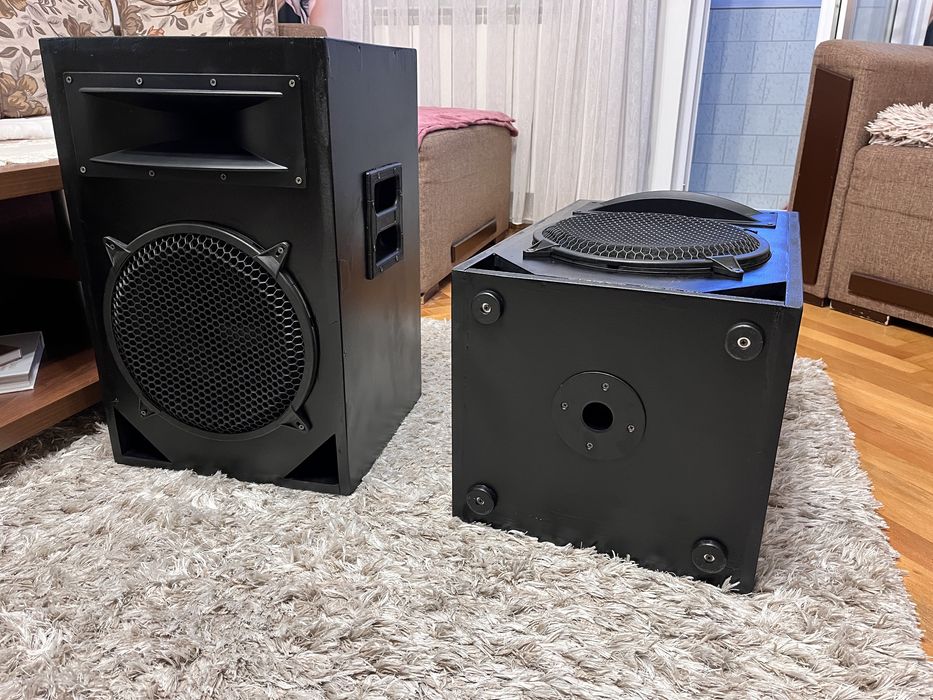 Boxe stereo pasive 600 W RMS