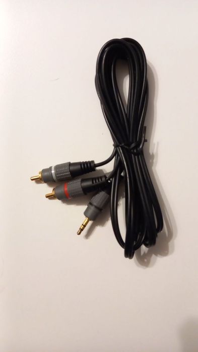 Diferite cabluri foto-video - HDMI, mini HDMI, USB, RCA,suport telefon