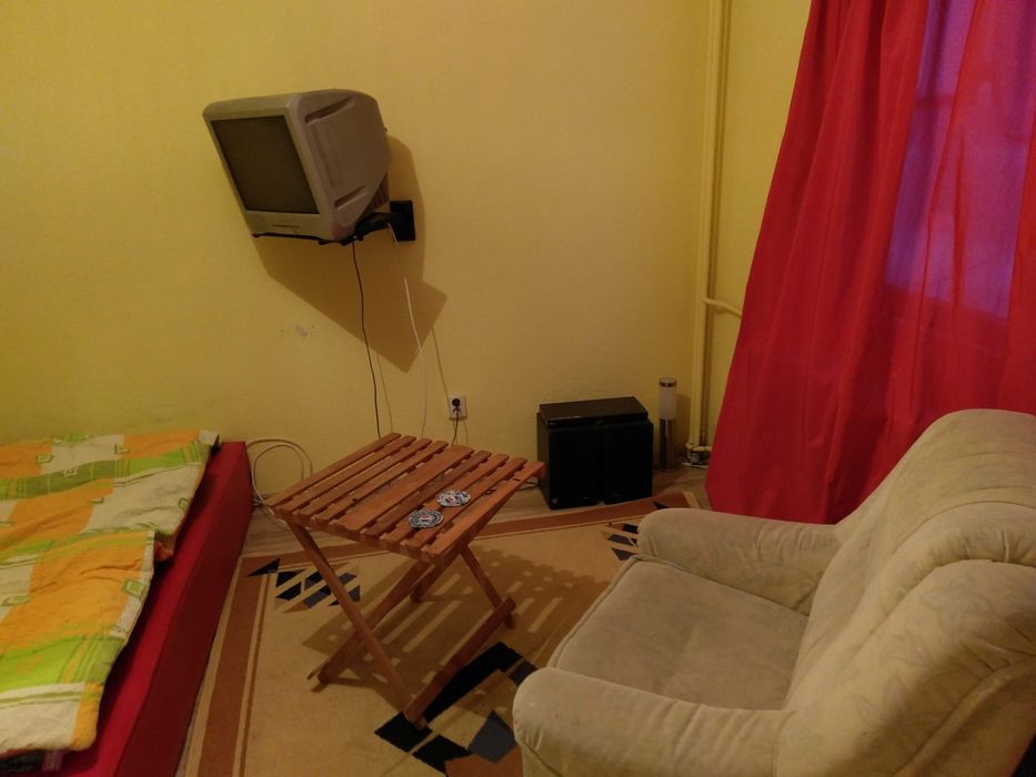 Garsoniera de închiriat