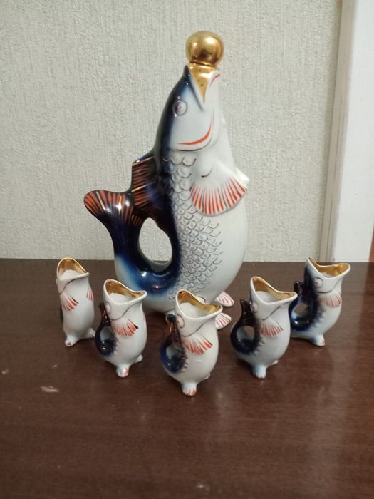 Продаётся. Сервиз.