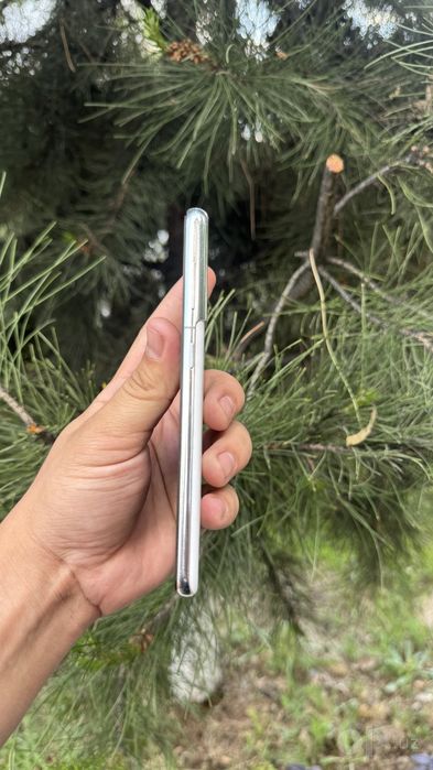Samsung S21 5G 8/258 gb