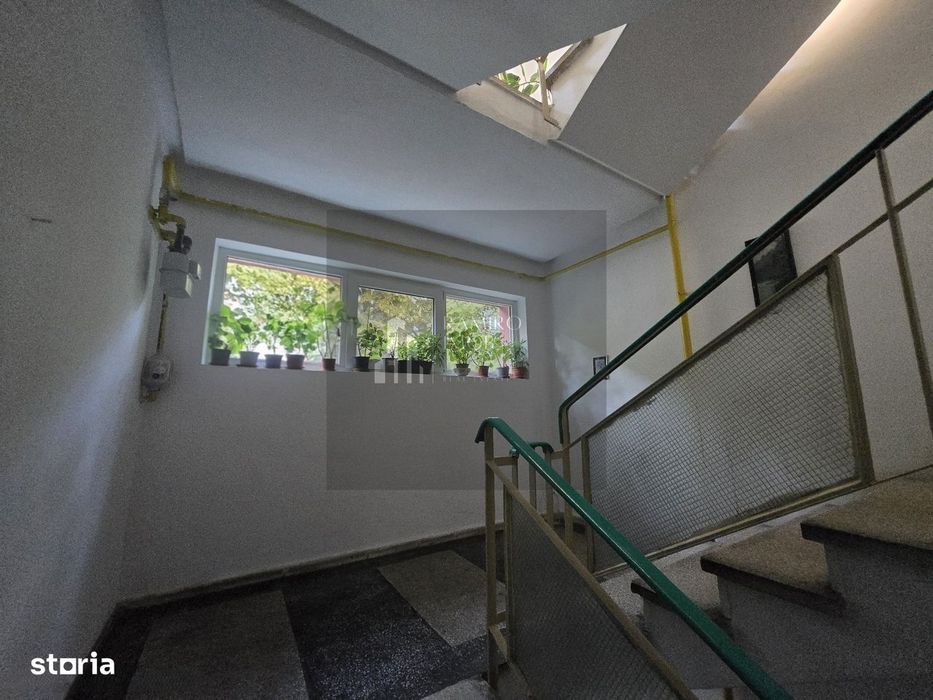 Apartament 3 camere  semidecomandat Rahova