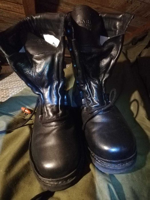 VÂND Bocanci militari, Ținute și articole pentru Pescuit și Vânătoare