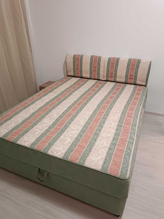 Продавам диван 160*200 в отлично състояние. Ахелой.