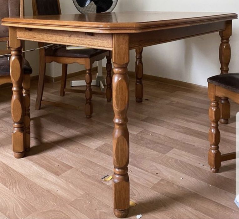 Masă lemn masiv, extensibila ,6-8 persoane