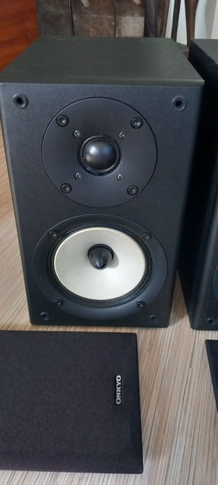 Тонколони ONKYO D-045