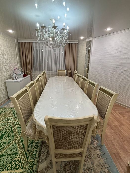 Стол овальный со стульями!