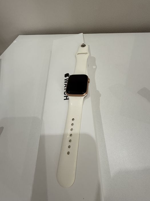 Apple Watch SE GOLD