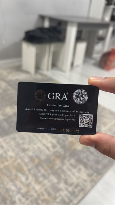 Серьги с бриллиантом