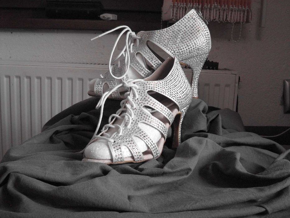 Обувки за спортни танци, танго, салса, бални танци