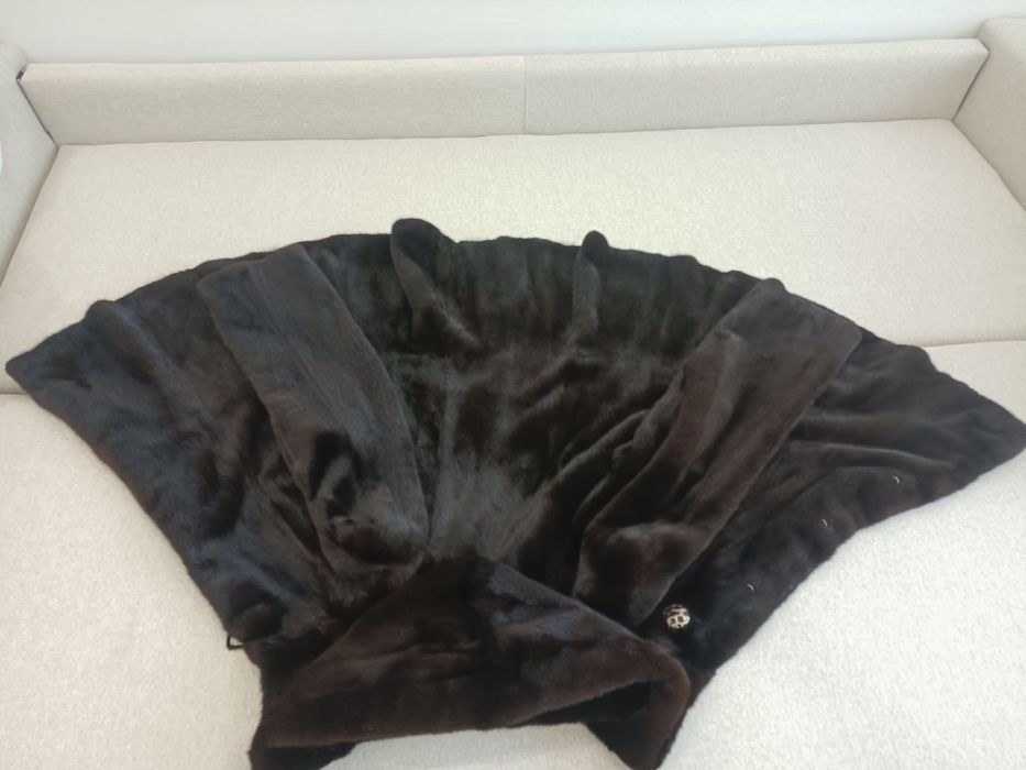 Продам норковую шубу