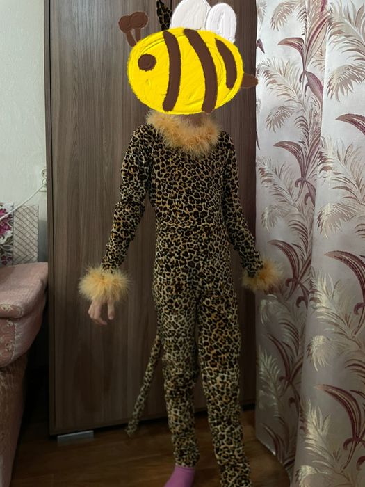 Продам костюмы для девочек