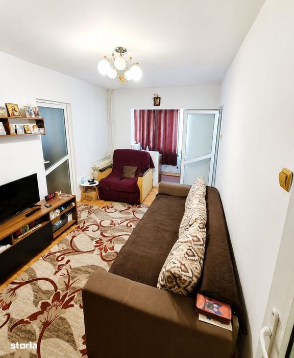 2 CAMERE DE VÂNZARE,Valea Roșie,mobilat,utilat,țeava gaze