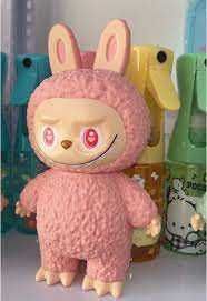 Jucărie Labubu unicat – cadoul perfect pentru colecționari!