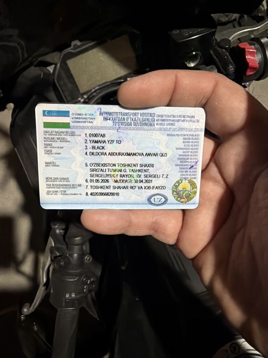 YAMAHA YZF R3 srochna sotiladi