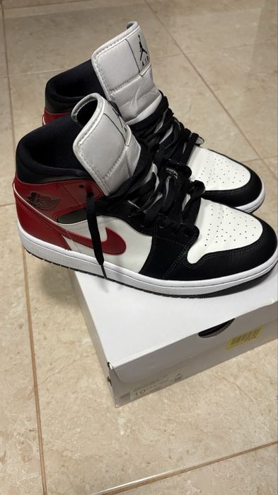 Nike Air Jordani 1 Mid