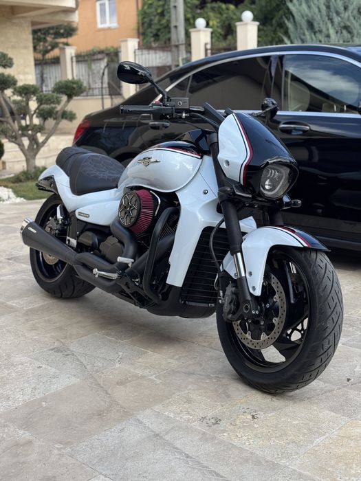 Suzuki Intruder M109R BOSS EDITON