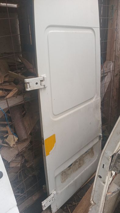 Vind usi lt 35 in stare buna