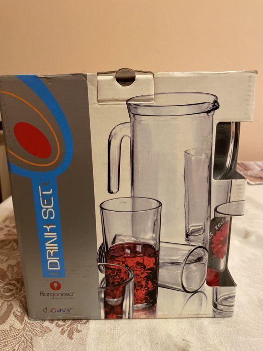 Набор - кувшин, стаканы