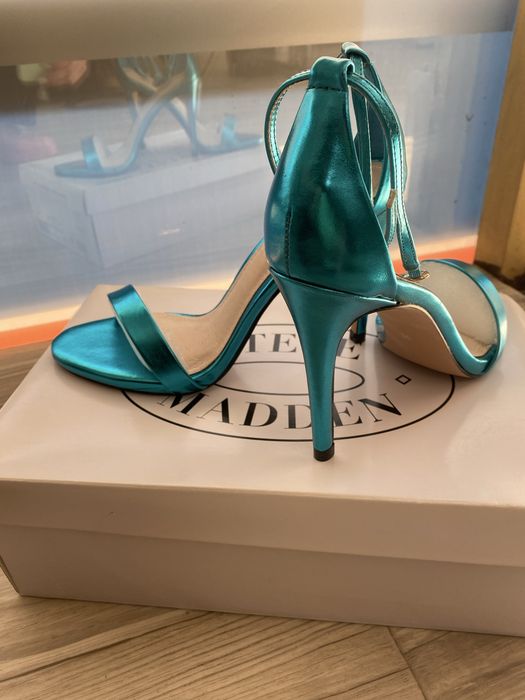 Сандали Steve Madden
