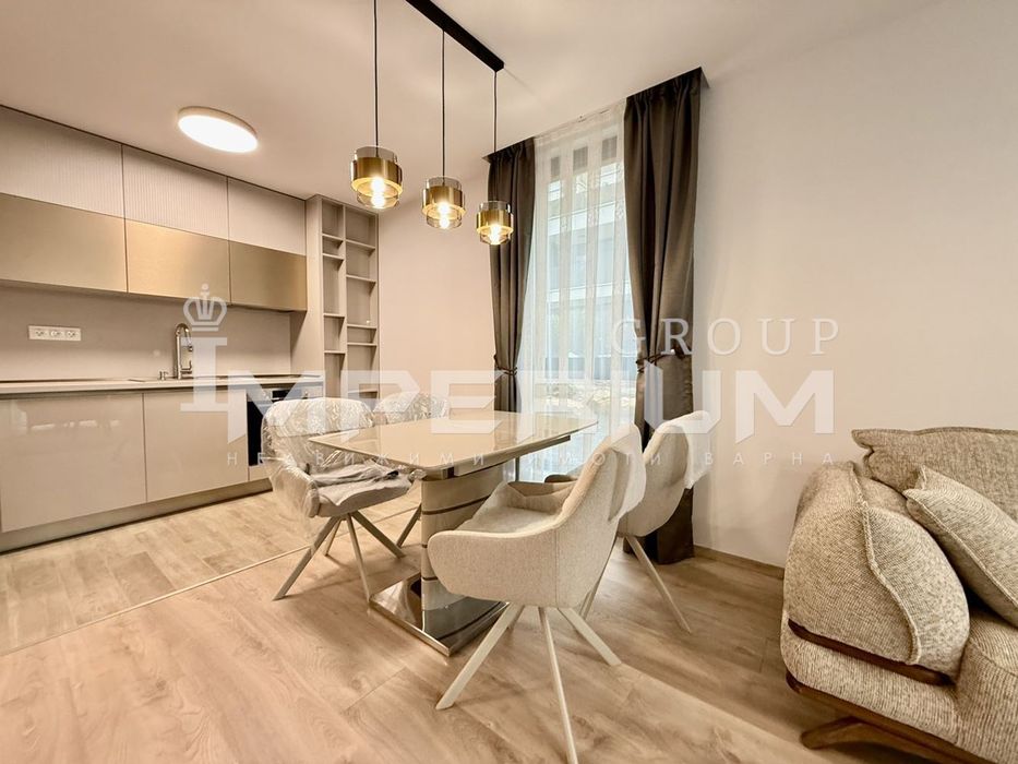 Дава се под наем Тристаен апартамент в к.к. Св.Св. Константин и Елена - 100 кв.м за 1994.61 € - Снимка #3