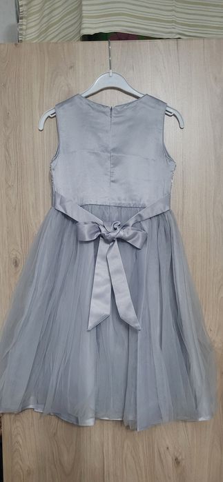 Нарядное платье для девочки 7-8 лет!