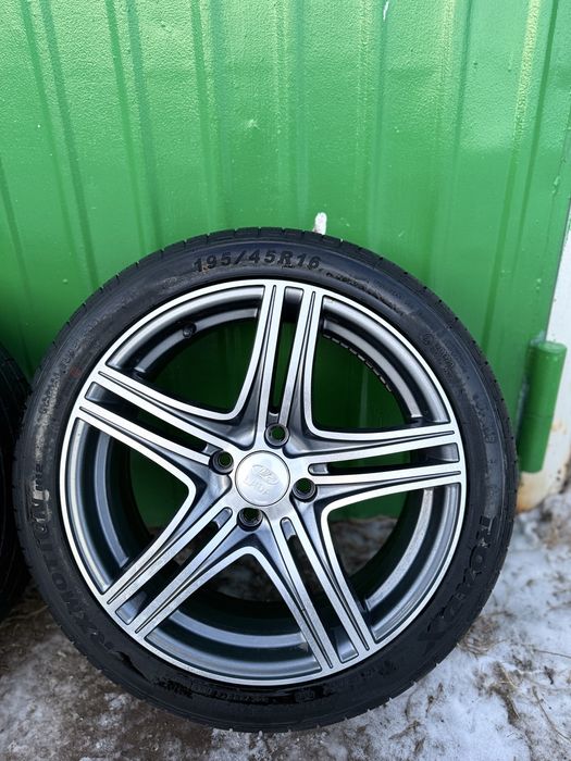 Продам диски R16 в отличном состоянии