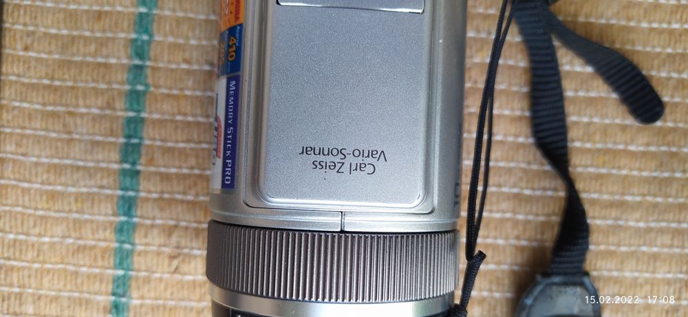 Фотокамера SONY DSC F717