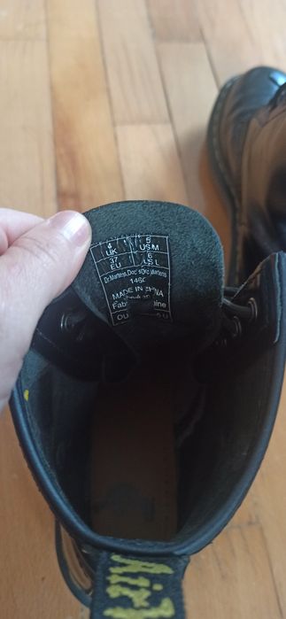 Dr Martens 8 EYE 37