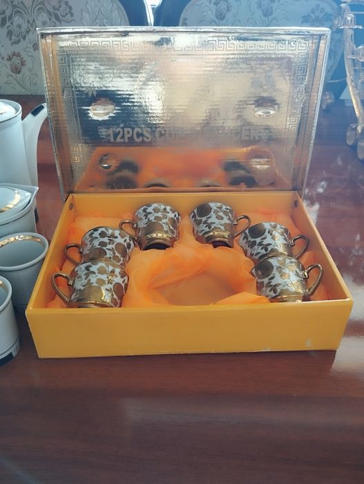 Сервиз чайник и мини кружечки