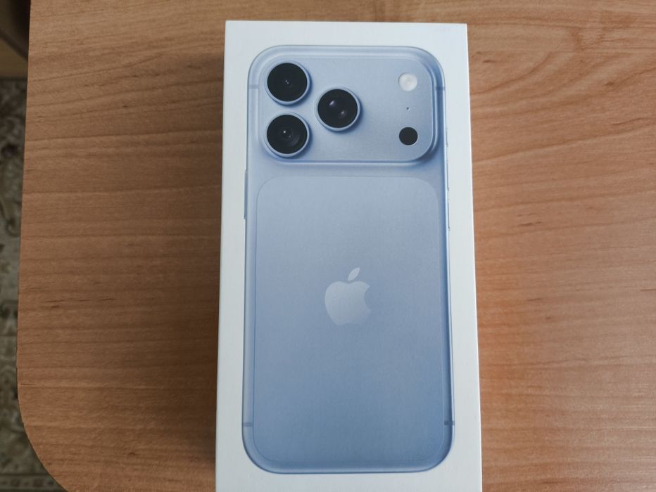Продам Iphone 18 pro