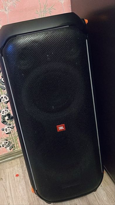 De vănzare JBL710 puțin folosit mai am 1 ani garantie
