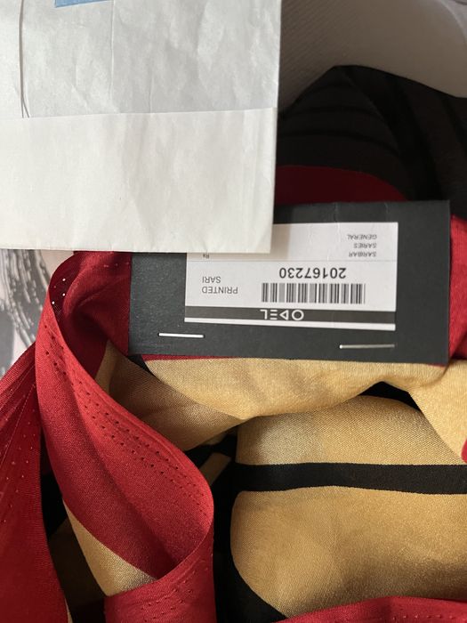 Продам два сари, привезли из Шри-Ланка.