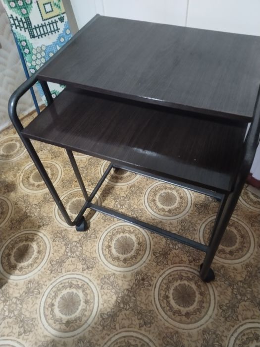 Стол компьютерный