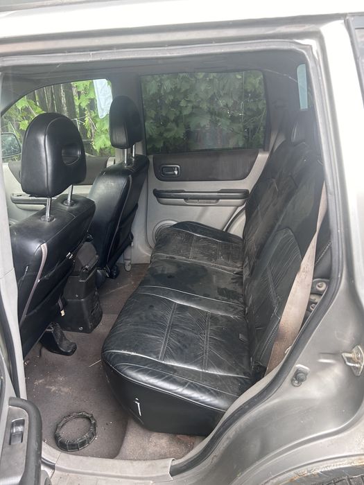 dezmembrez Nissan Xtrail t30 4x4