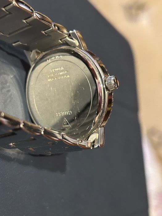 Оригинален дамски часовник Guess