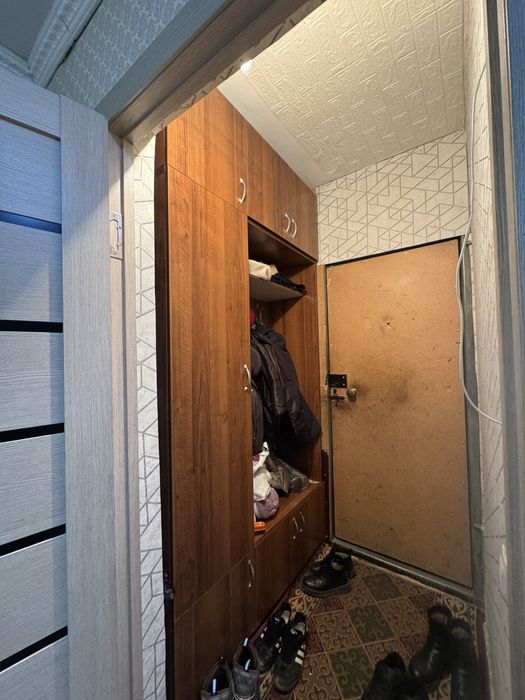 Шкаф для прихожей 2,5м