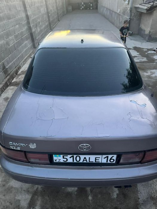 Toyota camry 1993 года