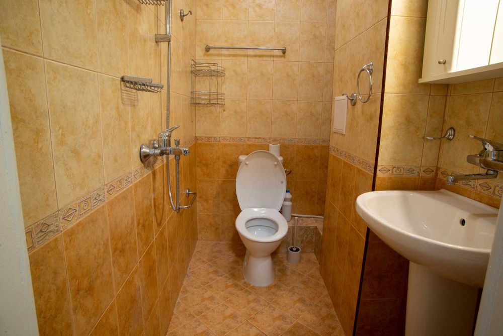 Дава се под наем Двустаен апартамент в София, Център - 60 кв.м за 586.5 € - Снимка #10