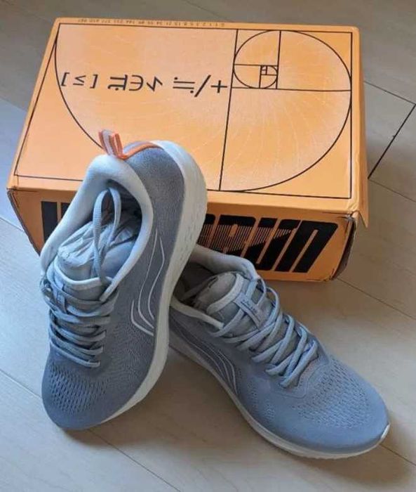 Оригинальные кроссовки Li-Ning (новые)