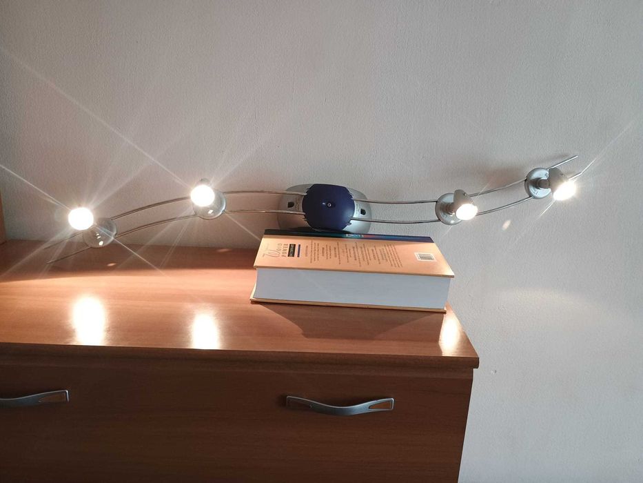 Corp iluminat 4 becuri, pentru mobilă sau perete, transport Sibiu