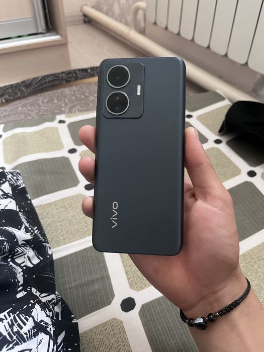 продам телефон виво y55