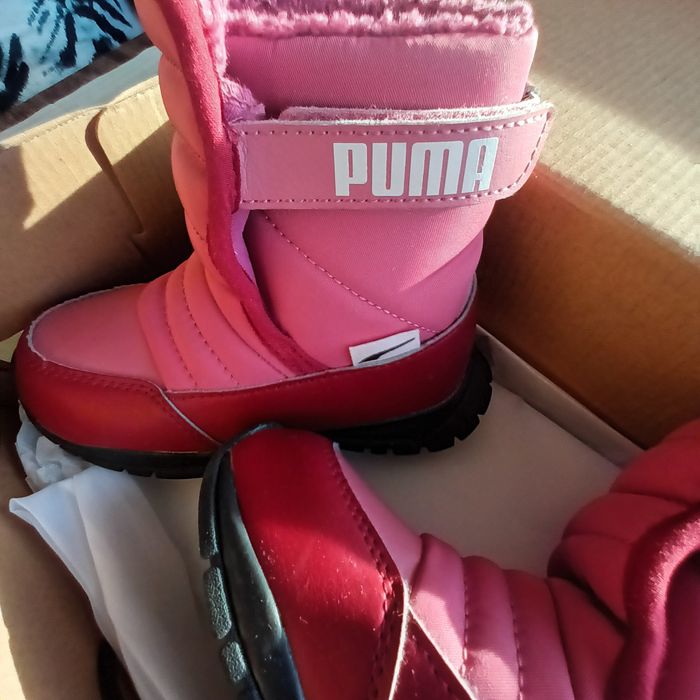 Продавам детски боти