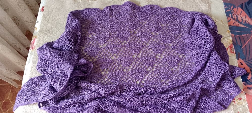 Продам вязанную шаль