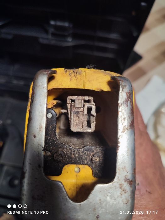 Fierăstrău sabie Dewalt dcs367,cutie