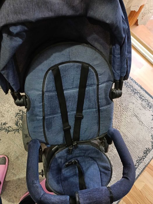 Vând tricicletă reglabilă poziție de somn